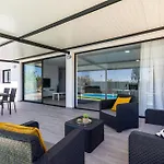 Vinco Ii With Heated Pool