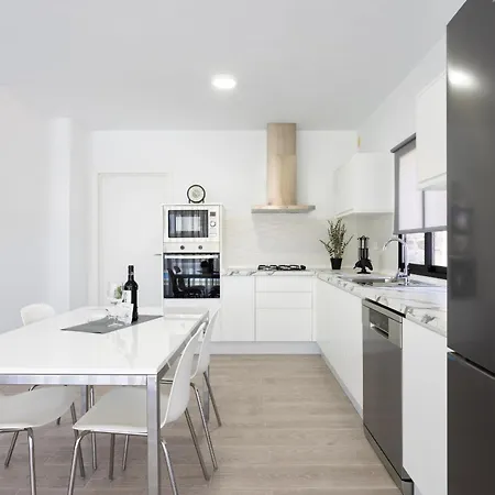 Vinco Ii With Heated Pool Casa rural