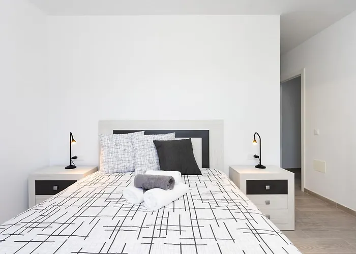 Vinco Ii With Heated Pool Casa rural