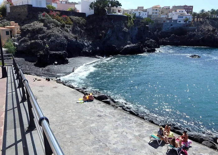 Vinco Ii With Heated Pool Casa rural *