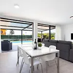 Vinco Ii With Heated Pool